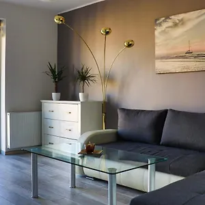Mieszkanie Całe W Gdańsku Z Dużym Salonem , Sypialnią , Balkonem I Prywatnym Parkingiem Apartament